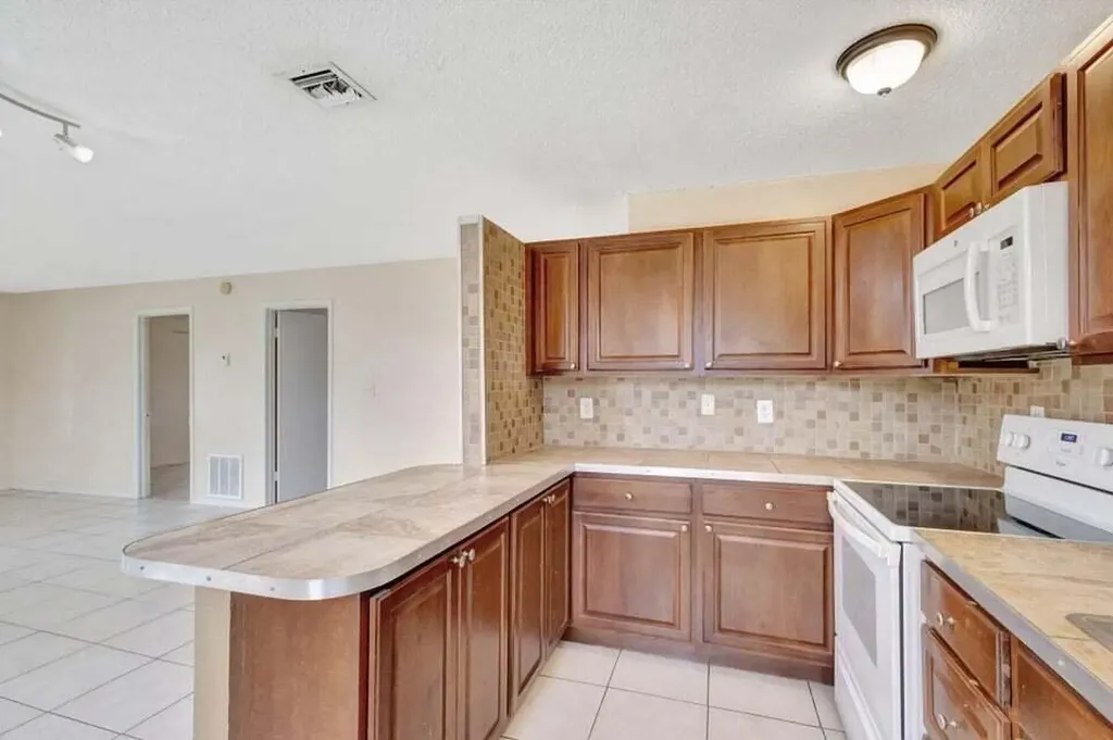 614 Holly Drive Palm Beach Gardens FL 33410