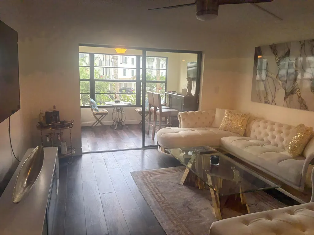 9355 SW 8th Street Boca Raton FL 33428
