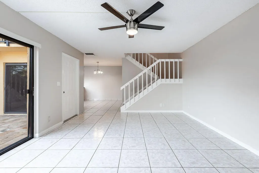 941 Springdale Circle Palm Springs FL 33461