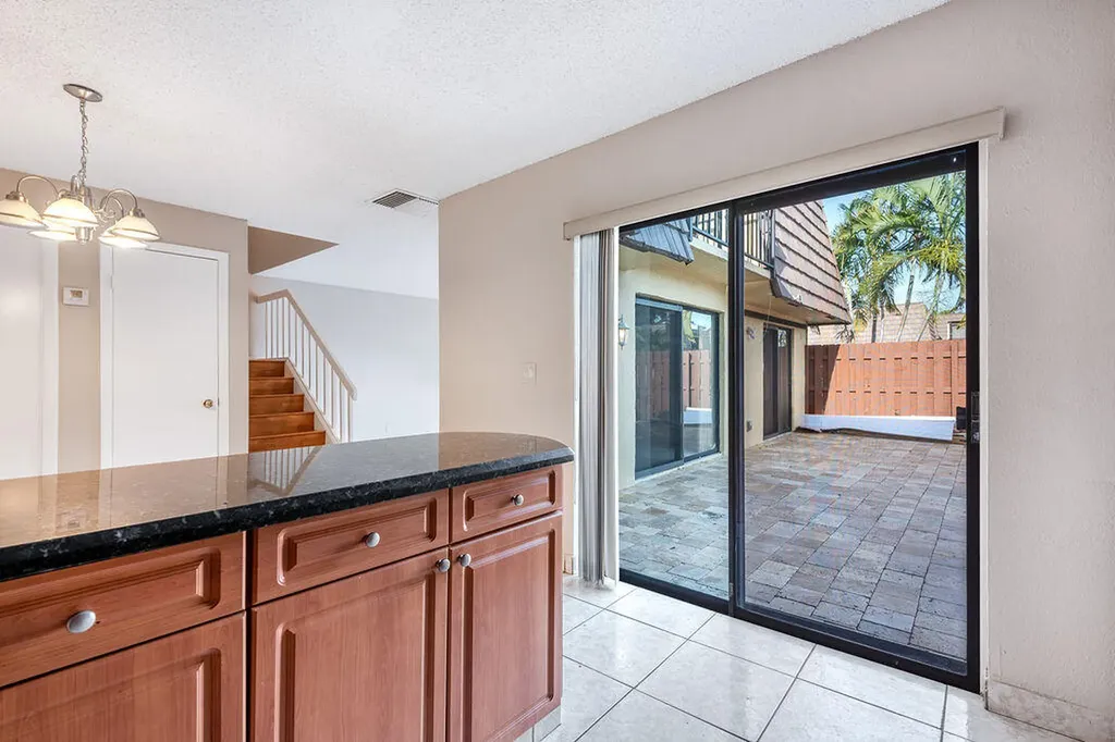 941 Springdale Circle Palm Springs FL 33461