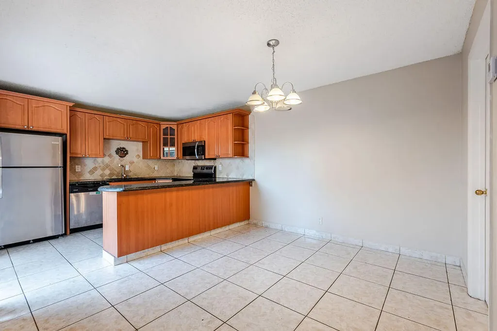 941 Springdale Circle Palm Springs FL 33461
