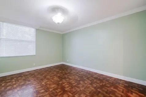 109 Lake Emerald Drive Oakland Park FL 33309