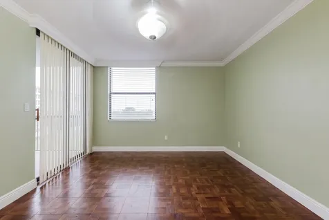 109 Lake Emerald Drive Oakland Park FL 33309