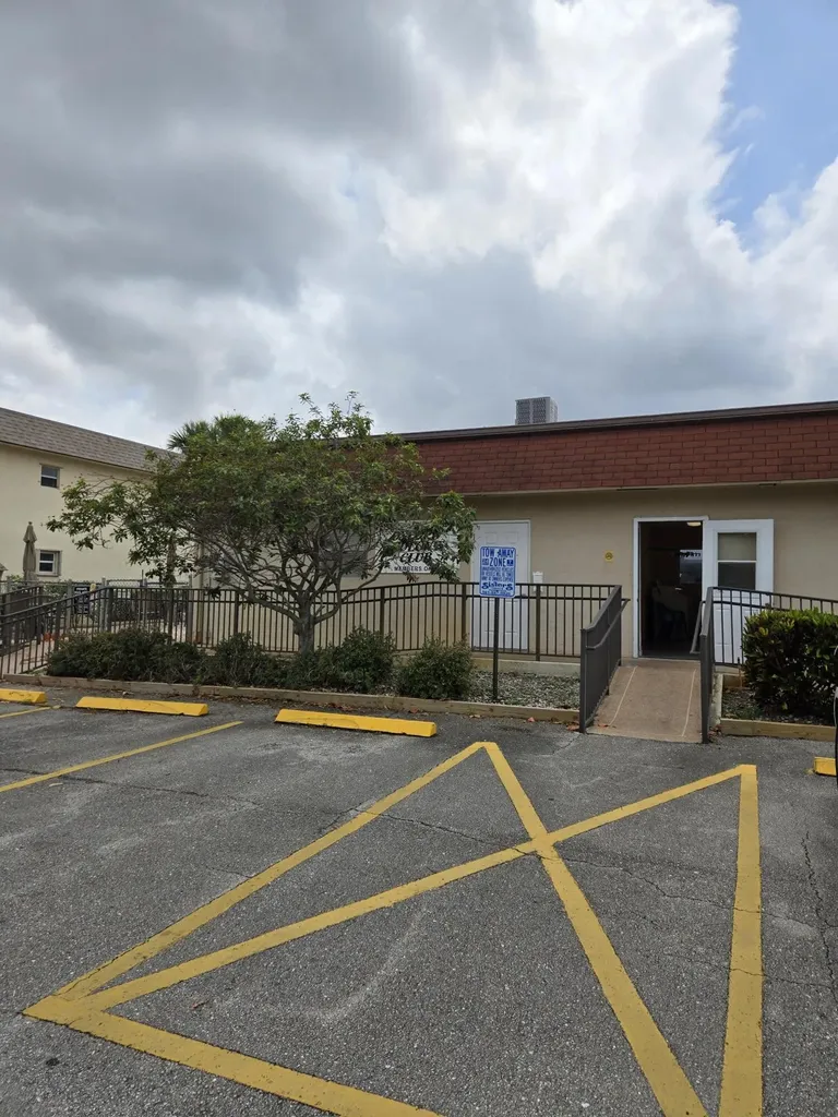 103 Oxford 400 West Palm Beach FL 33417