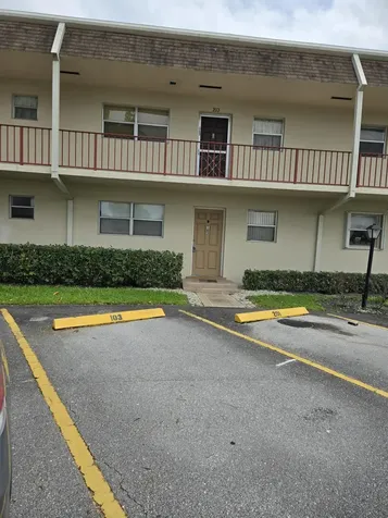 103 Oxford 400 West Palm Beach FL 33417
