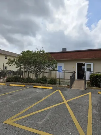 103 Oxford 400 West Palm Beach FL 33417