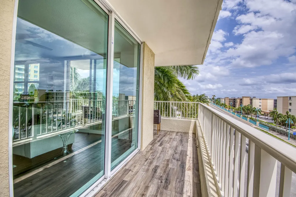 100 NE 6th Street Boynton Beach FL 33435