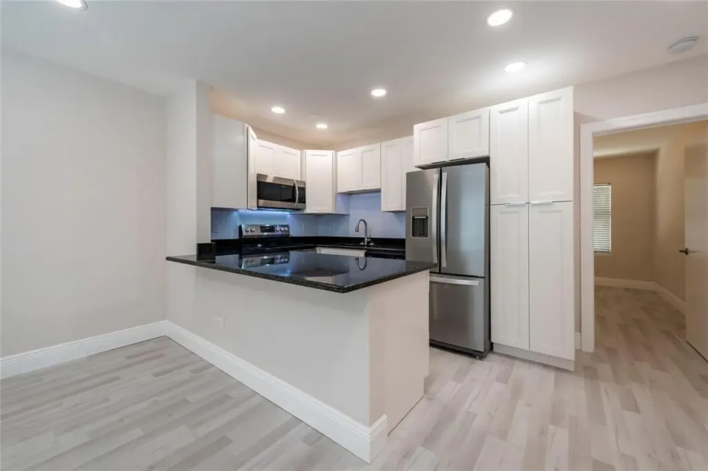 628 NE 8th Avenue Fort Lauderdale FL 33304