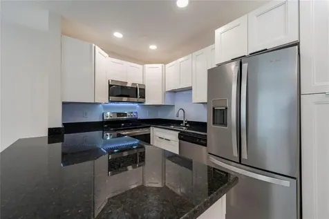 628 NE 8th Avenue Fort Lauderdale FL 33304