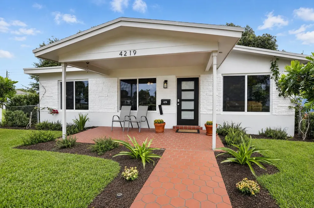 4219 W Park Road Hollywood FL 33021