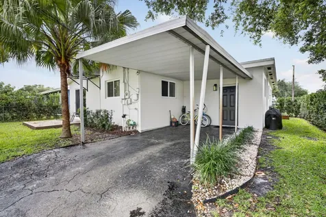 4219 W Park Road Hollywood FL 33021
