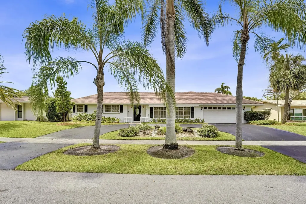 4200 Buchanan Street Hollywood FL 33021