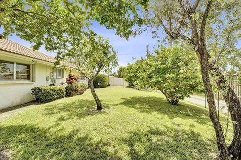 4200 Buchanan Street Hollywood FL 33021