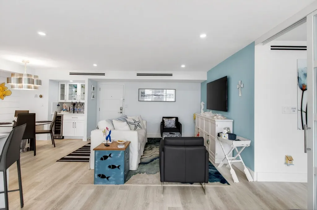 1236 Hillsboro Mile Hillsboro Beach FL 33062