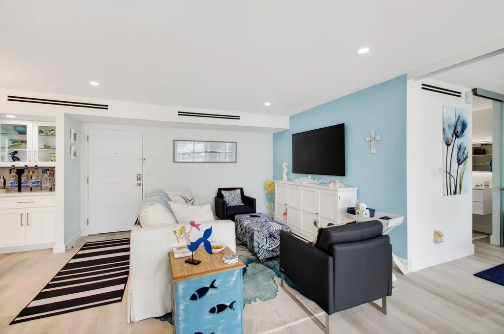1236 Hillsboro Mile Hillsboro Beach FL 33062