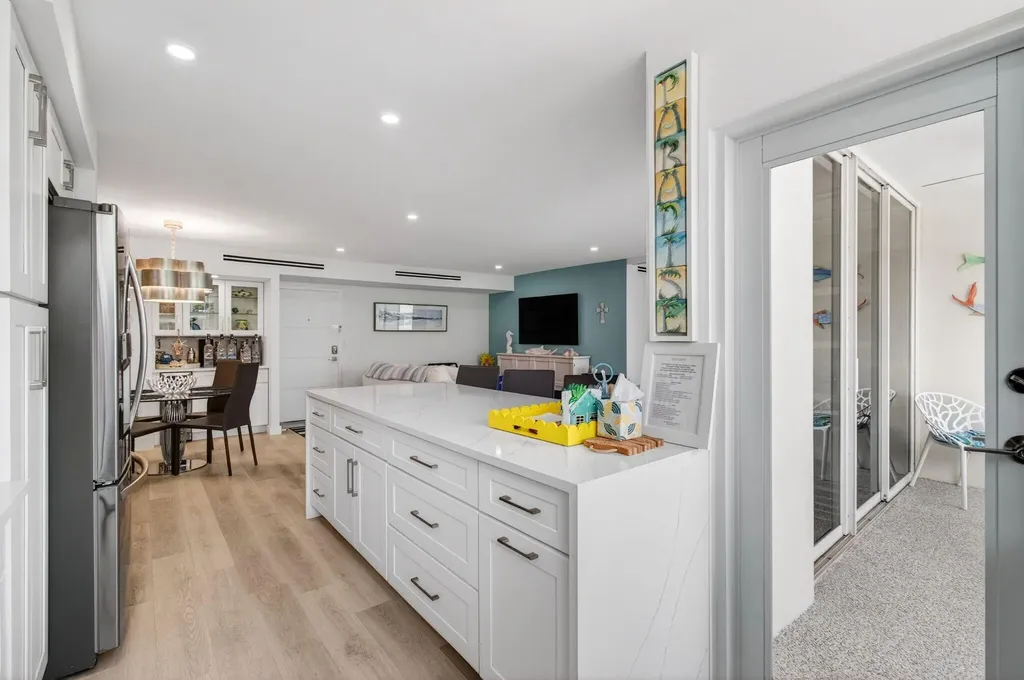 1236 Hillsboro Mile Hillsboro Beach FL 33062