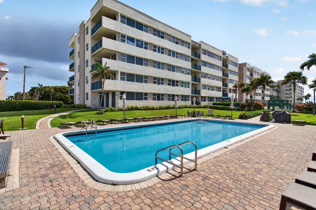 1236 Hillsboro Mile Hillsboro Beach FL 33062