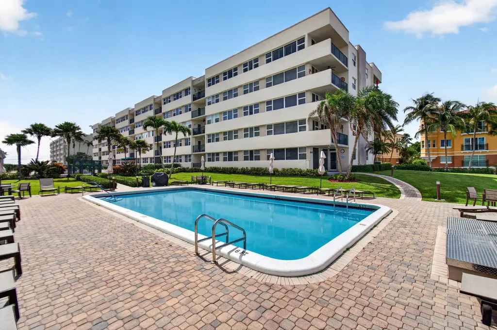 1236 Hillsboro Mile Hillsboro Beach FL 33062