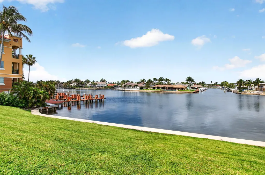 1236 Hillsboro Mile Hillsboro Beach FL 33062