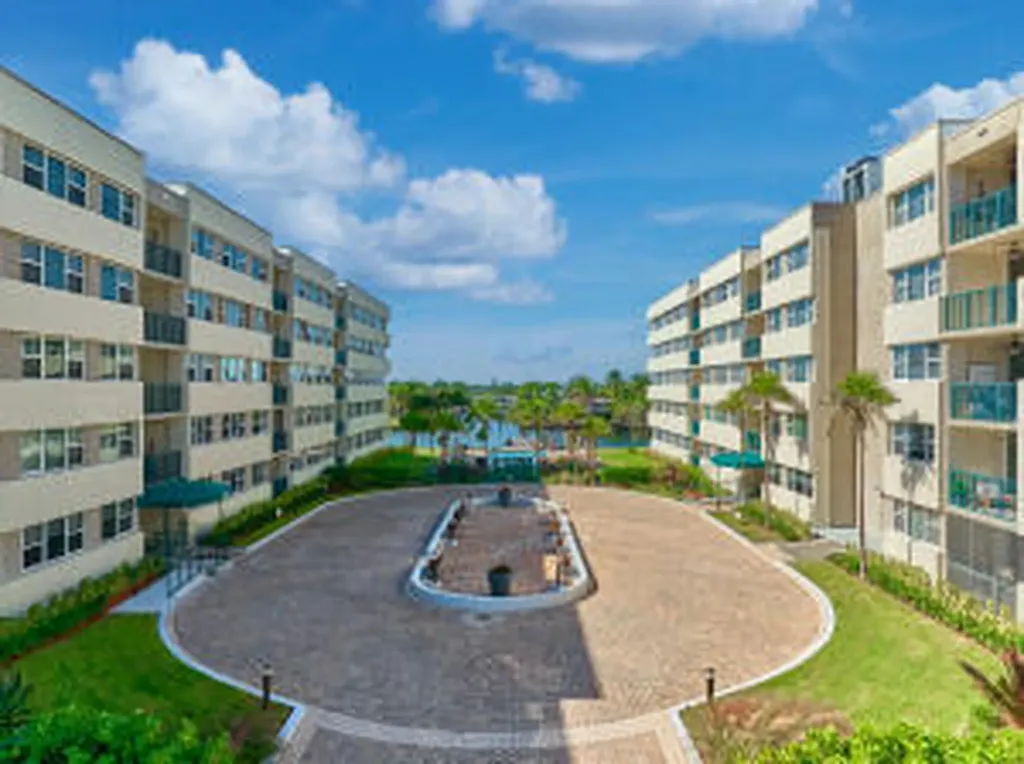 1236 Hillsboro Mile Hillsboro Beach FL 33062