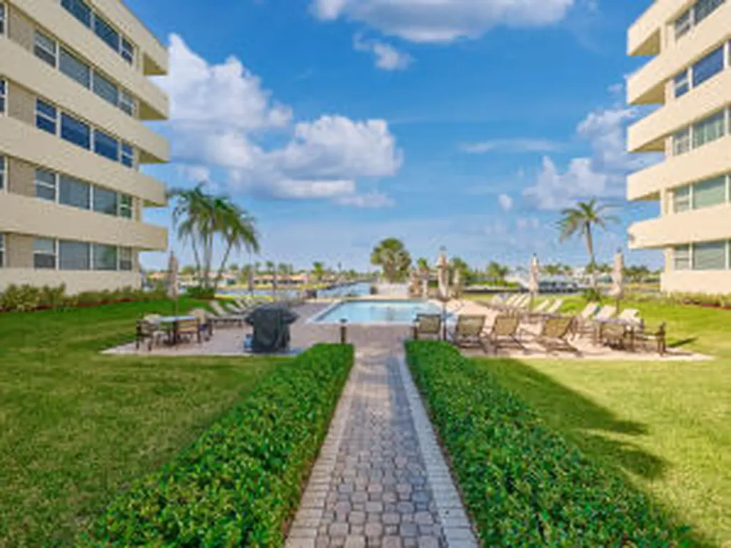 1236 Hillsboro Mile Hillsboro Beach FL 33062