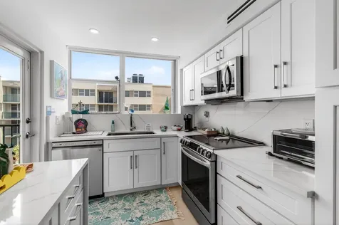 1236 Hillsboro Mile Hillsboro Beach FL 33062