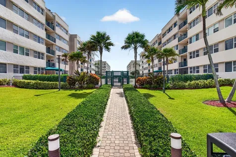 1236 Hillsboro Mile Hillsboro Beach FL 33062