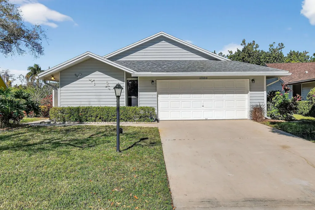 13196 SE Point O Woods Court Hobe Sound FL 33455