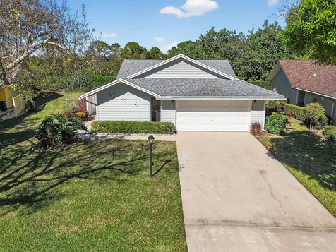 13196 SE Point O Woods Court Hobe Sound FL 33455