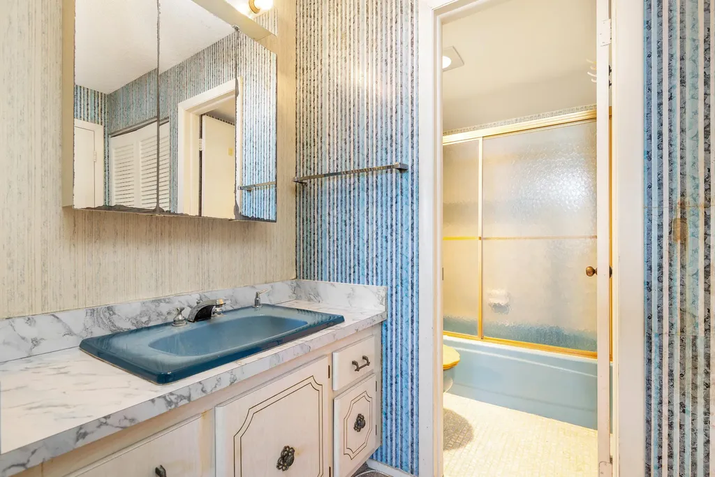 6161 NW 2nd Avenue Boca Raton FL 33487