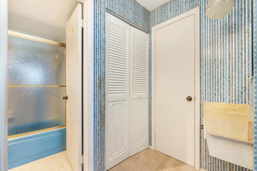 6161 NW 2nd Avenue Boca Raton FL 33487