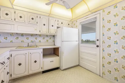 6161 NW 2nd Avenue Boca Raton FL 33487