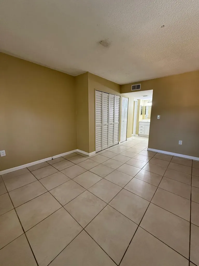 4334 NW 9th Avenue Deerfield Beach FL 33064
