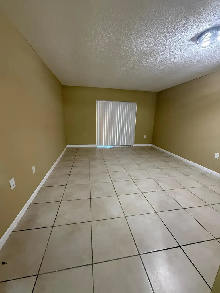 4334 NW 9th Avenue Deerfield Beach FL 33064
