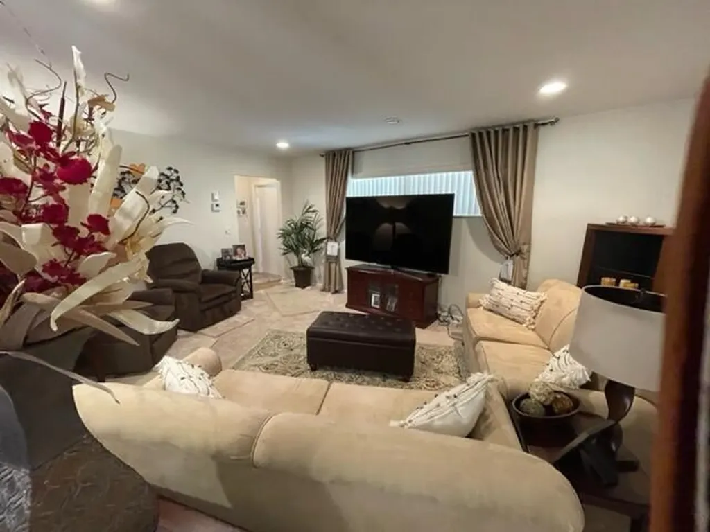 22 Colonial Club Drive Boynton Beach FL 33435