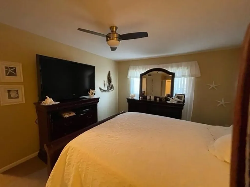 22 Colonial Club Drive Boynton Beach FL 33435