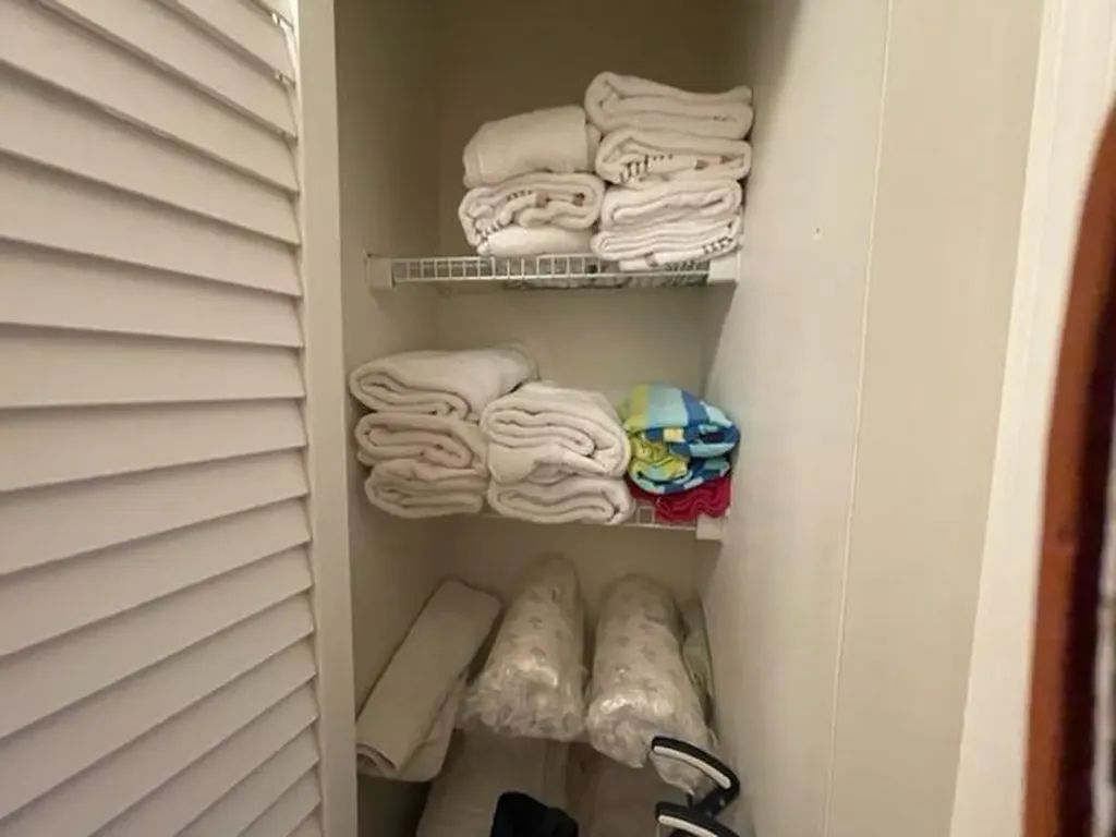 22 Colonial Club Drive Boynton Beach FL 33435