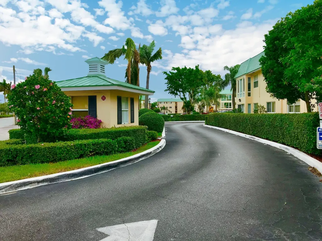 22 Colonial Club Drive Boynton Beach FL 33435
