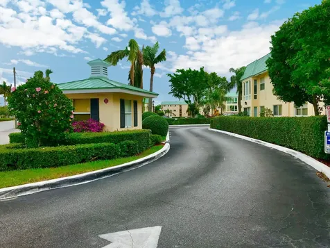 22 Colonial Club Drive Boynton Beach FL 33435