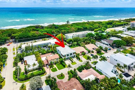 320 NE Wavecrest Way Boca Raton FL 33432