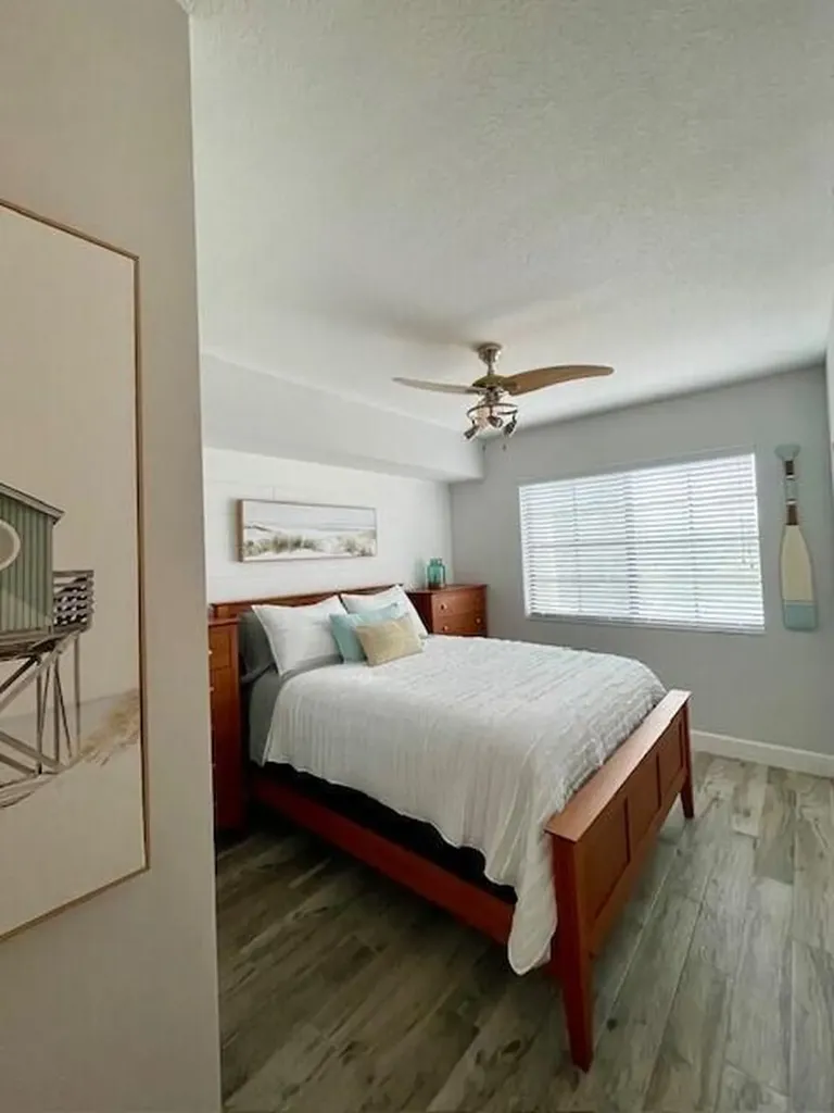 4907 Midtown Lane Palm Beach Gardens FL 33418