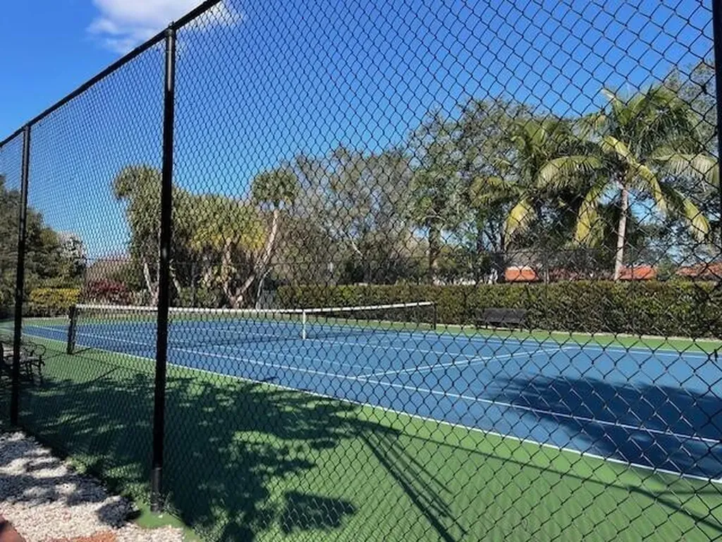 4907 Midtown Lane Palm Beach Gardens FL 33418