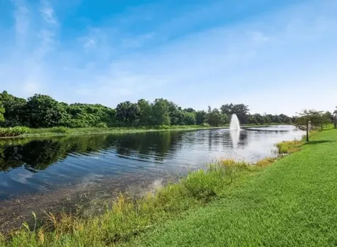 4907 Midtown Lane Palm Beach Gardens FL 33418