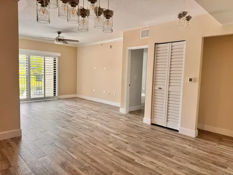 4907 Midtown Lane Palm Beach Gardens FL 33418