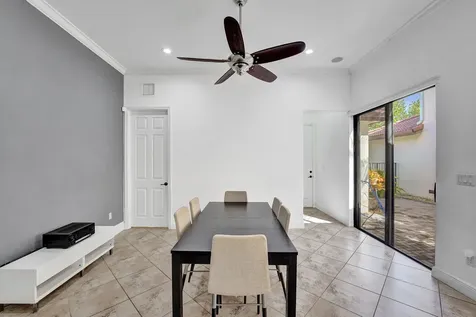 3946 NW 84th Way Cooper City FL 33024