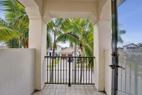 3946 NW 84th Way Cooper City FL 33024