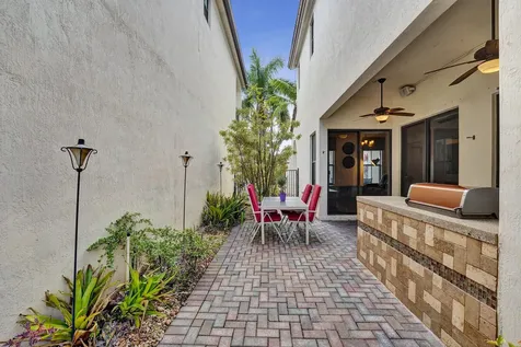 3946 NW 84th Way Cooper City FL 33024