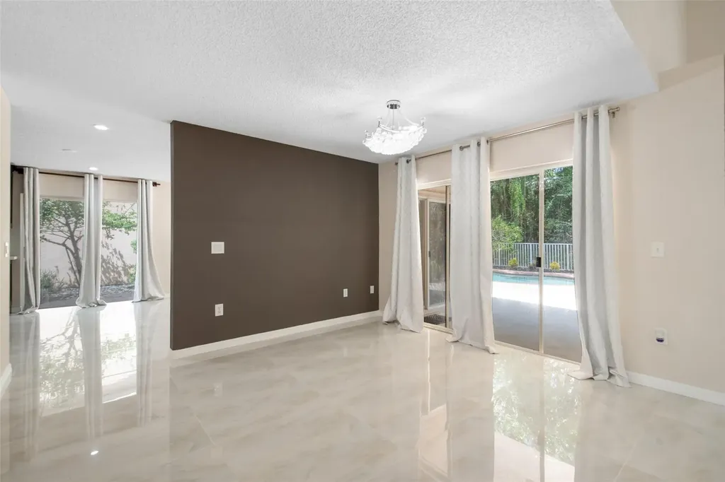6625 NW 75th Place Parkland FL 33067