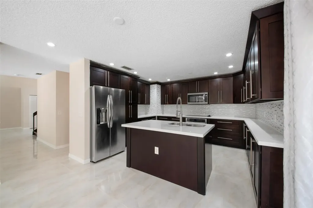 6625 NW 75th Place Parkland FL 33067