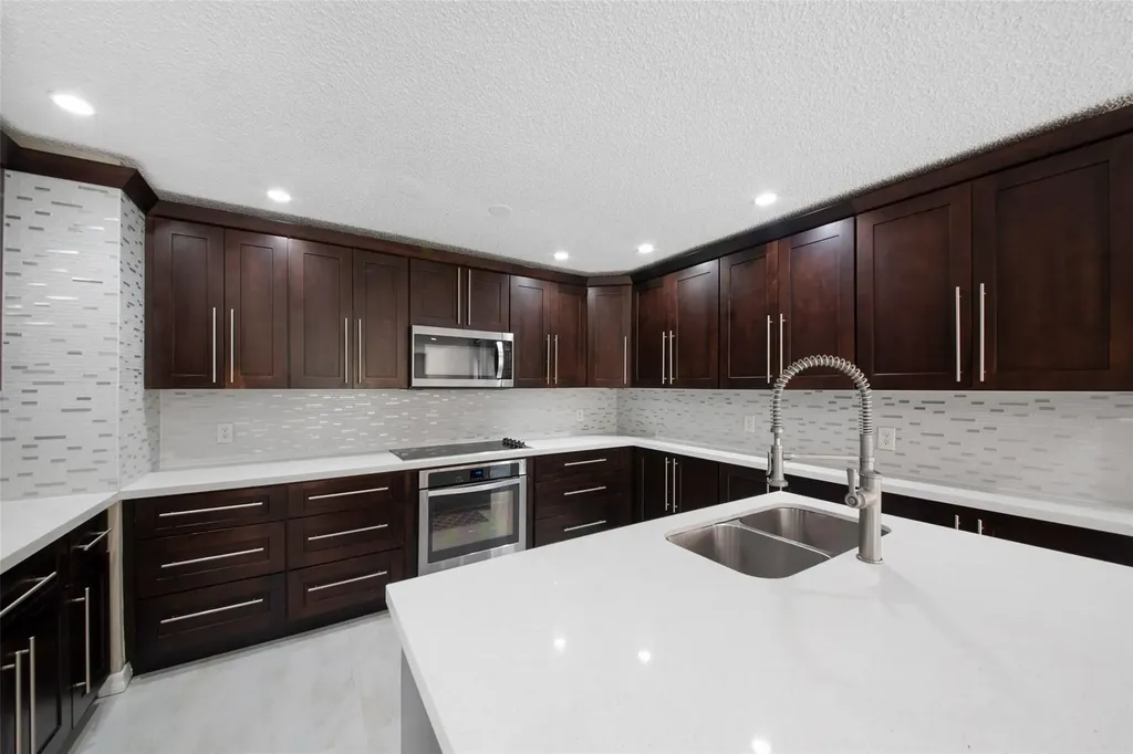 6625 NW 75th Place Parkland FL 33067